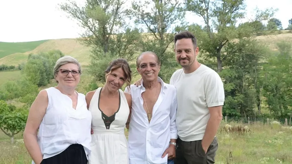 Foto di famiglia per Vittorio Vaccaro e Luna Berlusconi Foto di famiglia per Vittorio Vaccaro e Luna Berlusconi