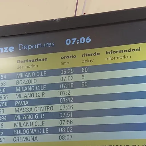 Ritardi sulla tratta Lodi-Milano - Cronaca