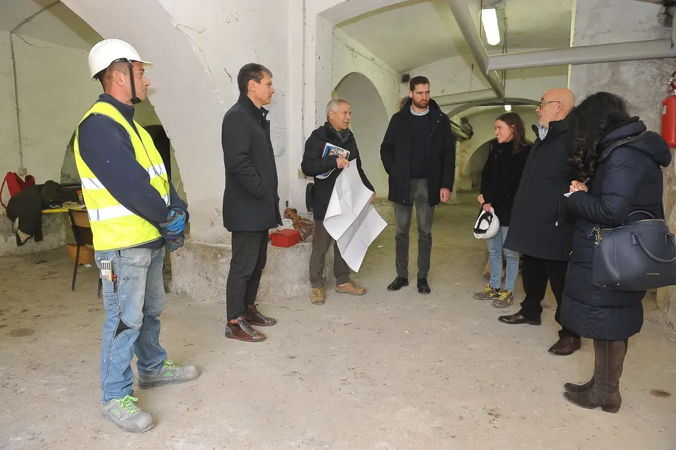 Lodi, la giunta visita i lavori alla scuola Barzaghi