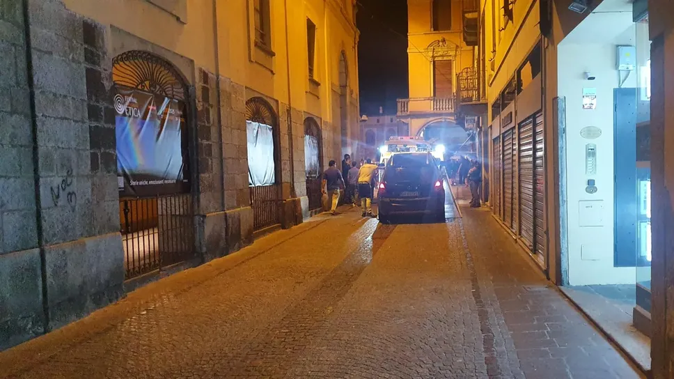 L’auto fermata in corso Umberto