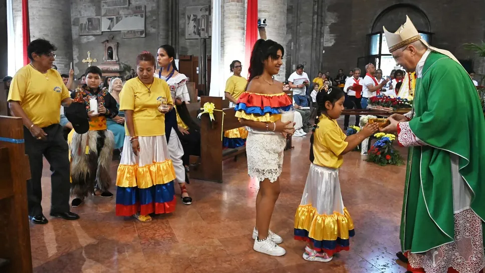 La comunità ecuadoriana in festa per la ricorrenza della Madonna del Cisne La comunità ecuadoriana in festa per la ricorrenza della Madonna del Cisne