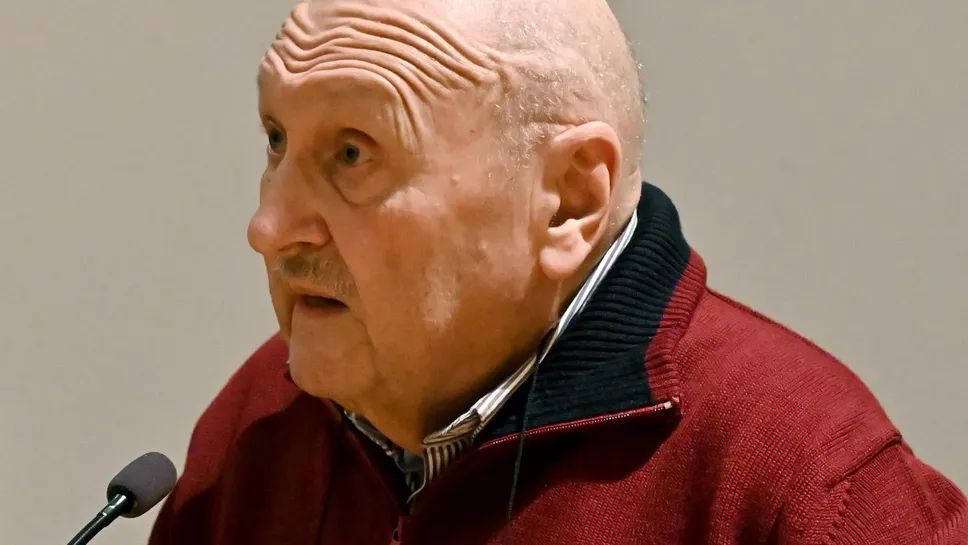 Secondo Signoroni, autore lodigiano, si definisce uno “scrittore appartato”
