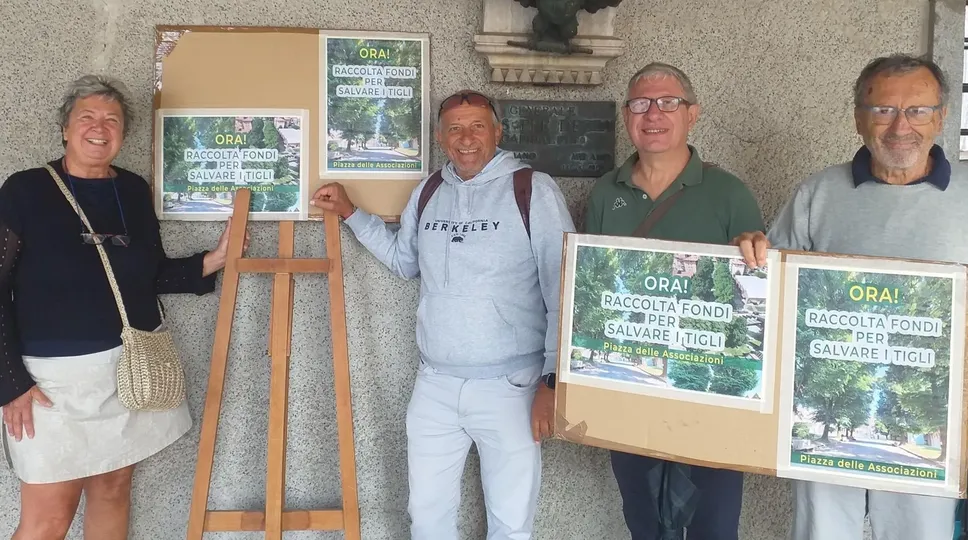 Il presidio promosso nella giornata di ieri per la raccolta fondi (Cornalba) Il presidio promosso nella giornata di ieri per la raccolta fondi (Cornalba)