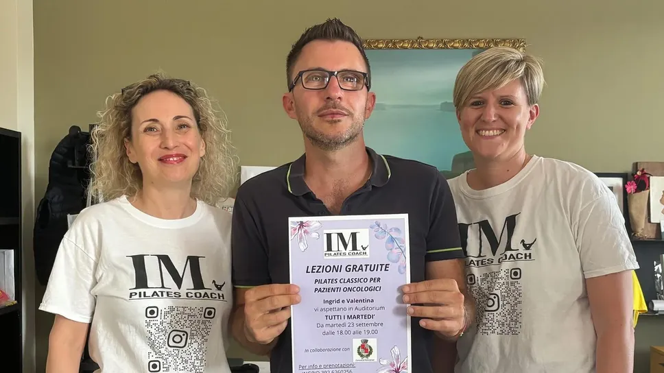 Da sinistra Ingrid Marchesi, il sindaco Serafini e Valentina Severgnini Da sinistra Ingrid Marchesi, il sindaco Serafini e Valentina Severgnini