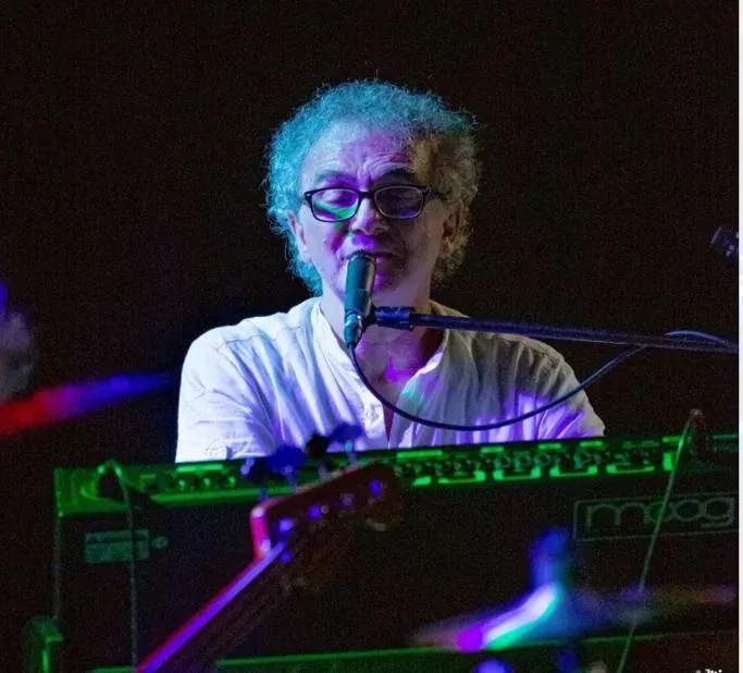 Antonio Gennari, uno degli storici membri della band lodigiana che ha cominciato la propria parabola negli anni Settanta Antonio Gennari, uno degli storici membri della band lodigiana che ha cominciato la propria parabola negli anni Settanta