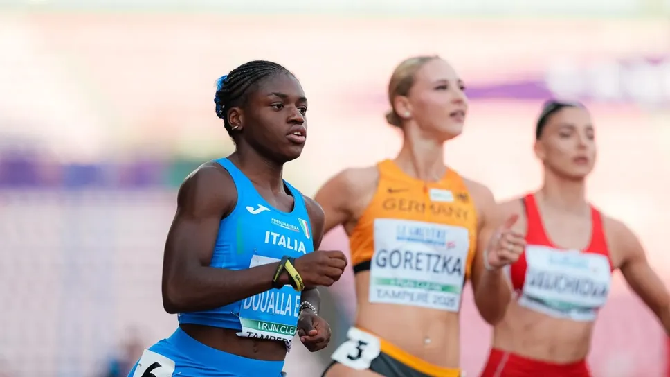 Kelly Ann Doualla in azione in azzurro nelle semifinali dei 100m Europei under 20 a Tampere.