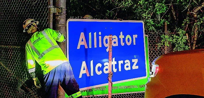 L’ingresso di Alligator Alcatraz L’ingresso di Alligator Alcatraz