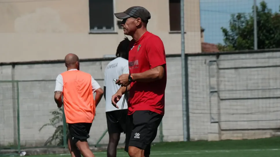 Il mister fanfullino Giuliano Gentilini