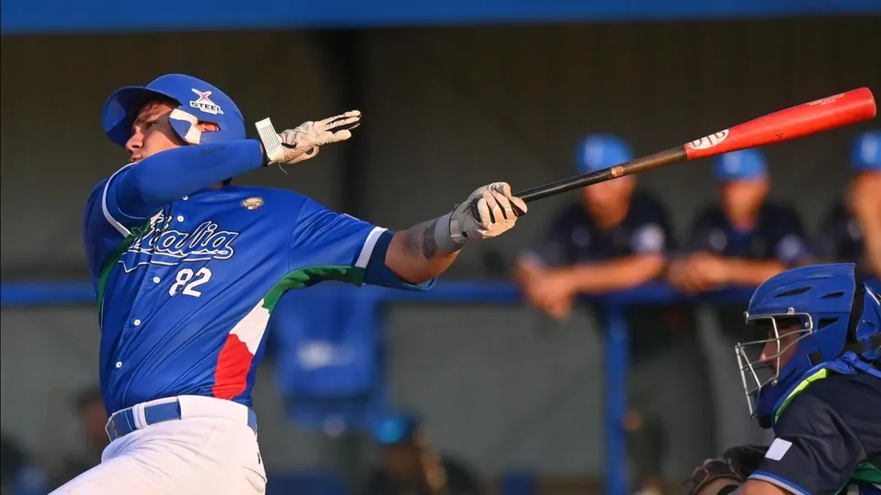 Giacomo Lasaracina terza base dell’Italia ed avversario del Codogno baseball in Serie A con la casacca del Collecchio (foto K73-Oldman Agency) Giacomo Lasaracina terza base dell’Italia ed avversario del Codogno baseball in Serie A con la casacca del Collecchio (foto K73-Oldman Agency)