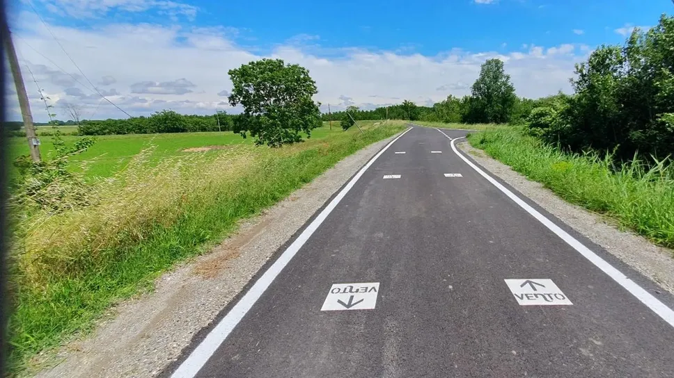 Un tratto della ciclovia Venezia - Torino, che attraversa il Basso Lodigiano