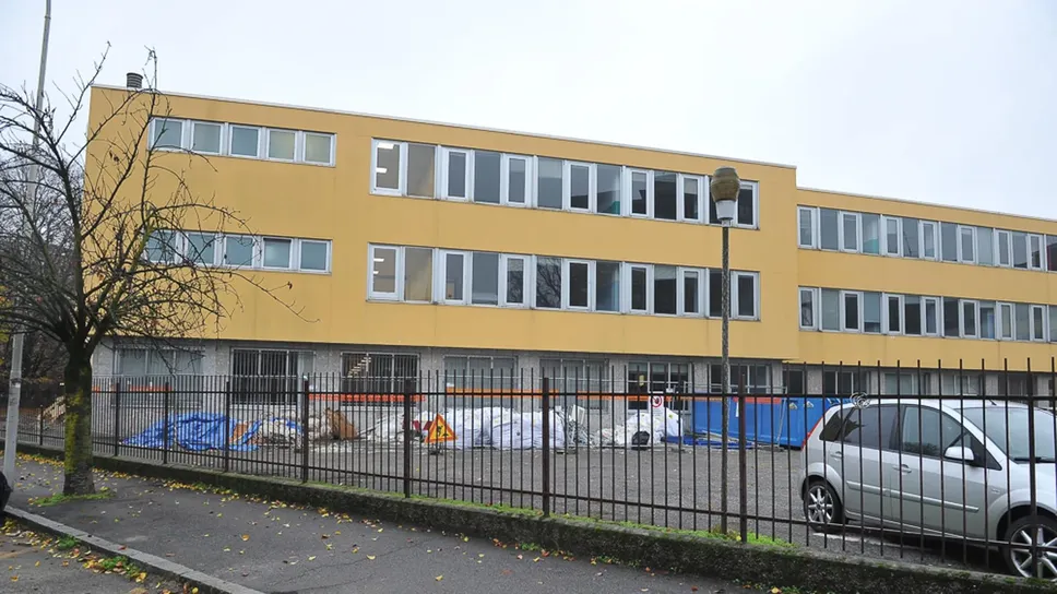 Il Liceo Gandini in viale Papa Giovanni XXIII Il Liceo Gandini in viale Papa Giovanni XXIII