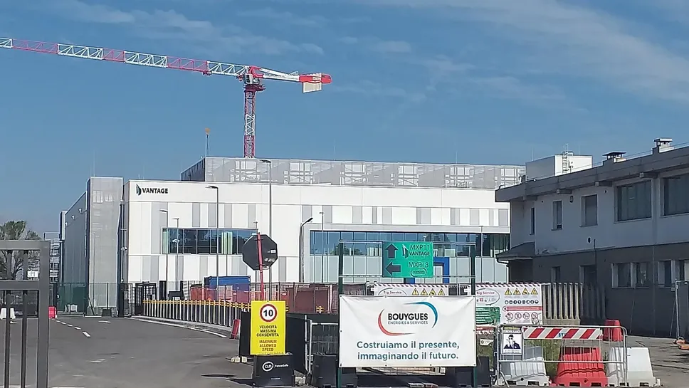 Il cantiere del Data Center, in corso i lavori per il secondo dei quattro lotti previsti (Cornalba)