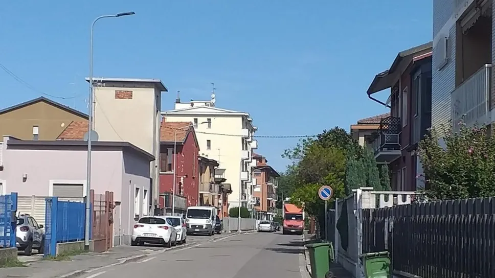 Nella foto la zona del furto nel quartiere Montorfano (Cornalba)