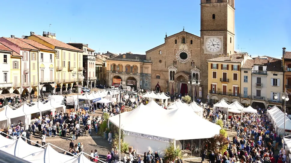 Le Forme del Gusto torna ad animare la piazza di Lodi Le Forme del Gusto torna ad animare la piazza di Lodi