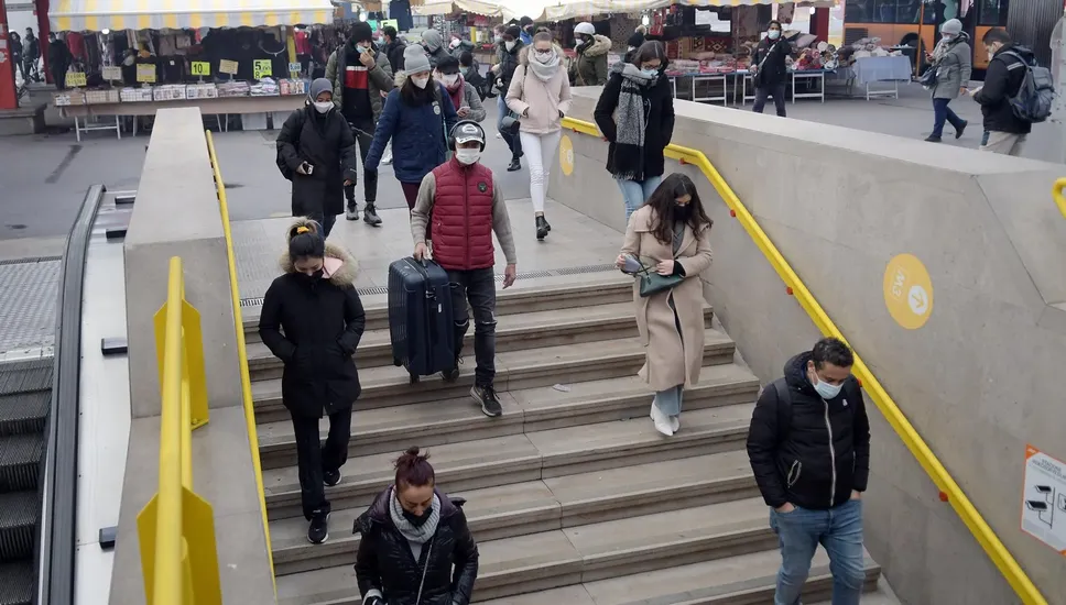 L’ingresso del terminal della metropolitana (archivio)