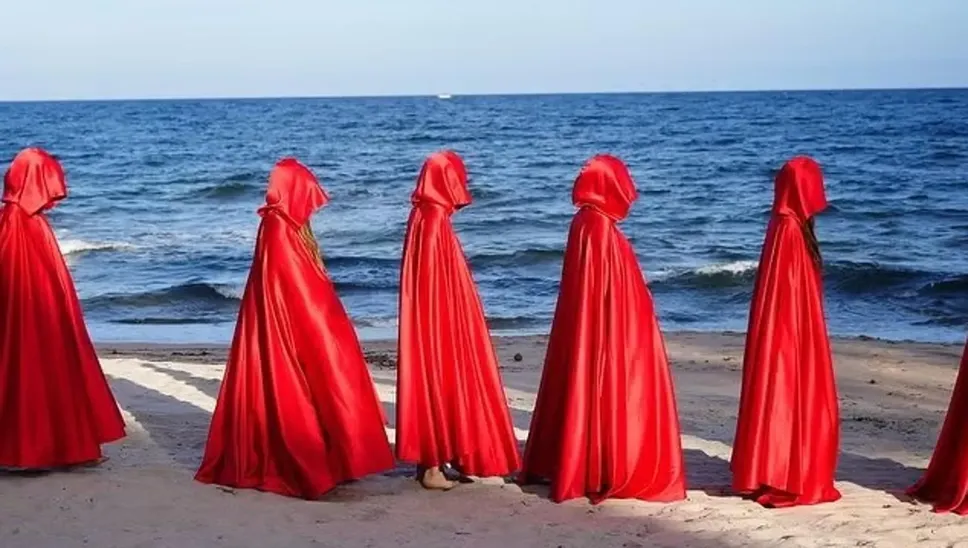 Una scena della serie Temptation Island Una scena della serie Temptation Island