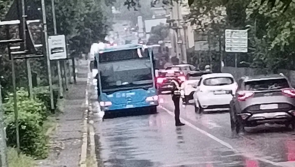 Il pullman bloccato Il pullman bloccato