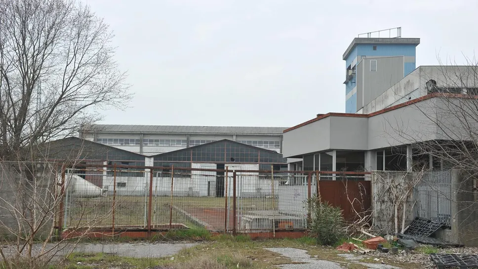 La ex Madital, una delle aree da decenni in attesa di un recupero produttivo La ex Madital, una delle aree da decenni in attesa di un recupero produttivo