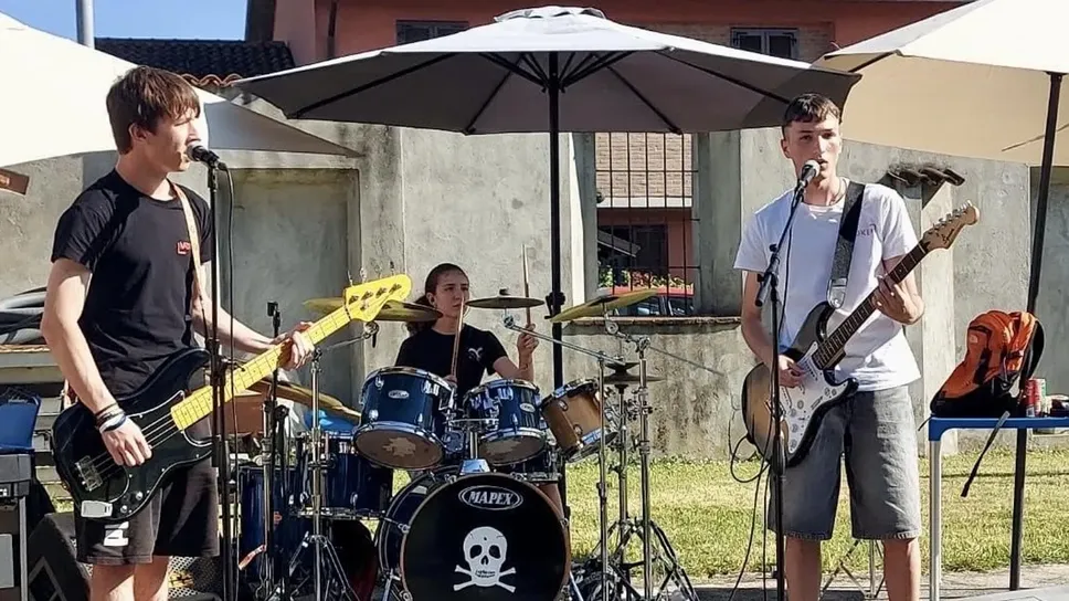 La giovanissima band