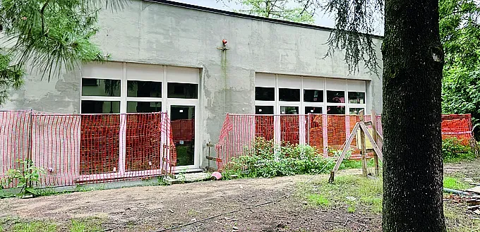 Il cantiere della nuova mensa della scuola primaria Pezzani a Lodi Il cantiere della nuova mensa della scuola primaria Pezzani a Lodi