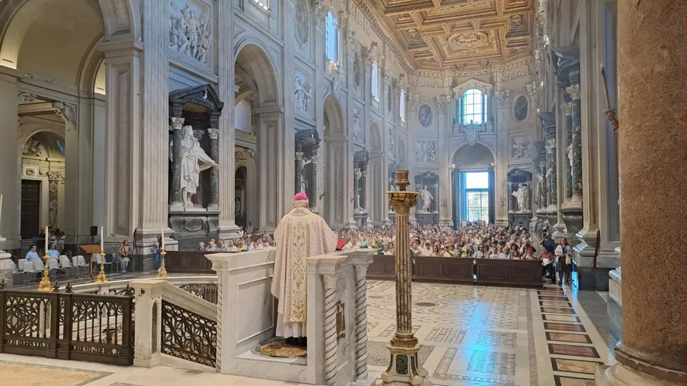 La Santa Messa presieduta da monsignor Maurizio Malvestiti nella basilica di San Giovanni in Laterano La Santa Messa presieduta da monsignor Maurizio Malvestiti nella basilica di San Giovanni in Laterano