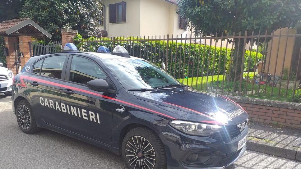 Sopralluogo dei carabinieri per un furto (archivio)