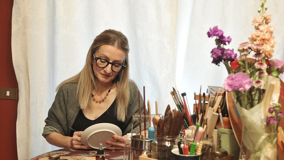 Mara Senno all’opera con il Piatto di San Bassiano. Foto Ribolini