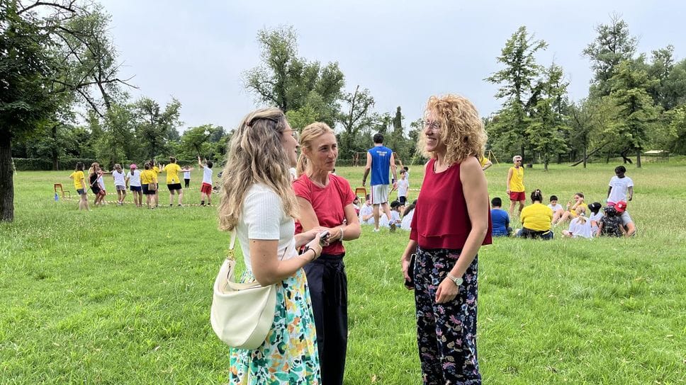 A destra la vicesindaca Tagliaferri per il via nel 2024 dei centri estivi