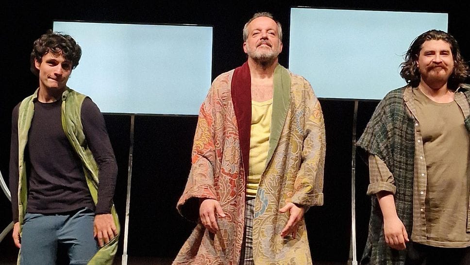 La Compagnia Mario Perrotta  al momento dei saluti