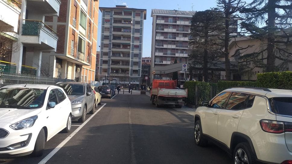 La zona della truffa in via Ulivi. Foto Cornalba