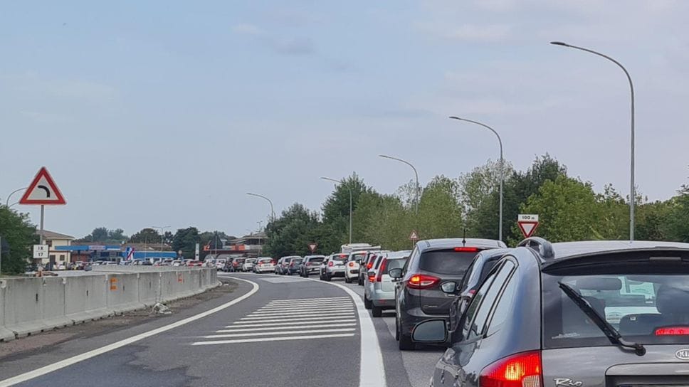 Code prima del ponte di Bisnate