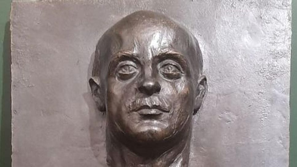 Il volto di Lamberti nella scultura di Mauro Ceglie