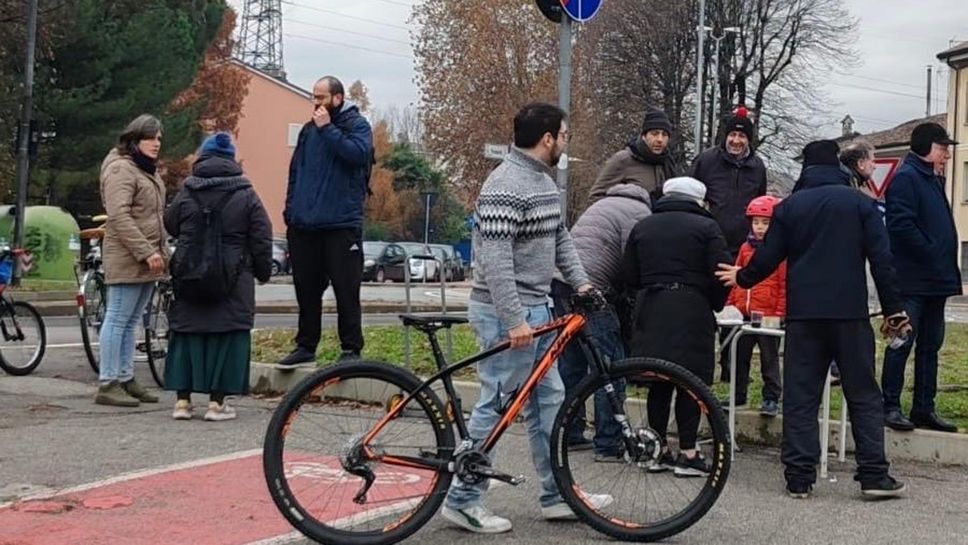 La raccolta firme dei residenti contro l’apertura alle auto