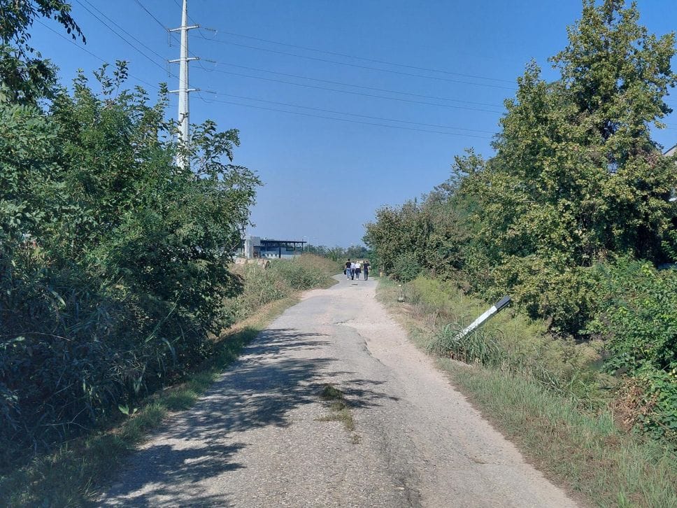 Lodi, l’appello dei residenti di Bottedo: «Nessuno asfalta la strada da 50 anni»