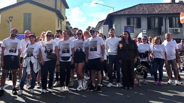 Centocinquanta persone in marcia in ricordo di Alex e Sarah