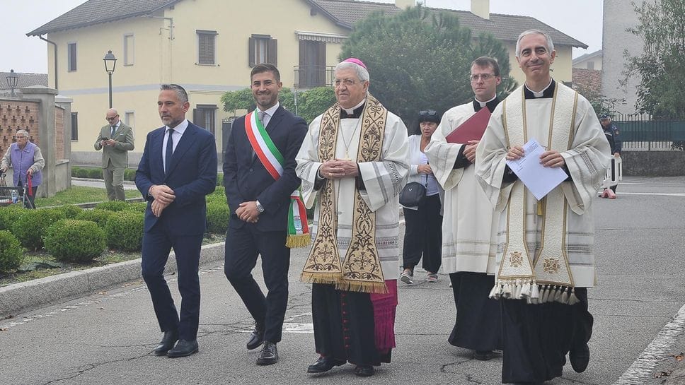 Tribiano, posata la prima pietra della nuova chiesa di San Giuseppe - FOTO