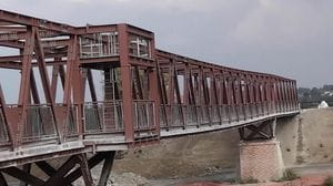 Orio, non c’è pace per la ciclovia Vento: il nuovo ponte sul Lambro si è piegato di 20 centimetri