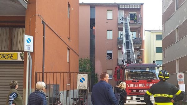 Una 81enne non risponde, a Melegnano scattano i soccorsi ma l’anziana era andata in gita