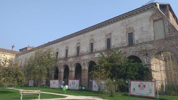 Tolti i ponteggi, si sono conclusi i lavori sull’ala lunga del castello di Melegnano