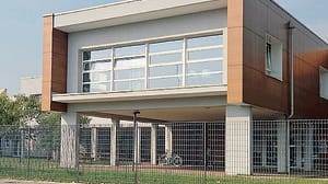 Una nuova razzia di computer alla primaria di via Fleming a Paullo