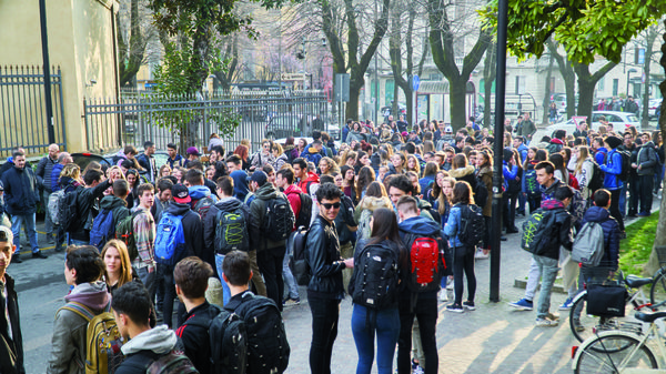 “Bassi domani chiuso”, ma è solo una bufala