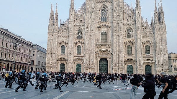 MILANO «Le idee si difendono con le parole e non con la violenza»