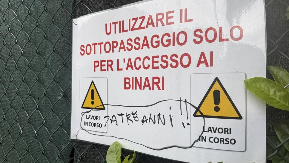 Proteste per il “cantiere lumaca” in stazione, gli ascensori non sono ancora attivi