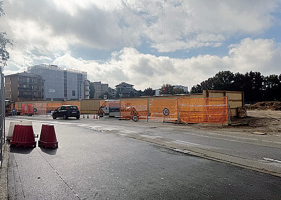 Lodi - Slalom degli studenti per i cantieri all’ex Abb, cresce la preoccupazione per la sicurezza 