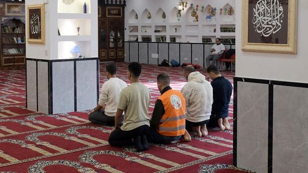 San Donato: «Un’ordinanza vieta il culto nella “moschea” di via Buozzi»