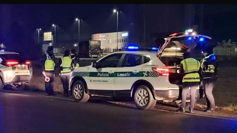 Zelo - Scatta il giro di vite contro schiamazzi e musica alta in piazza Italia
