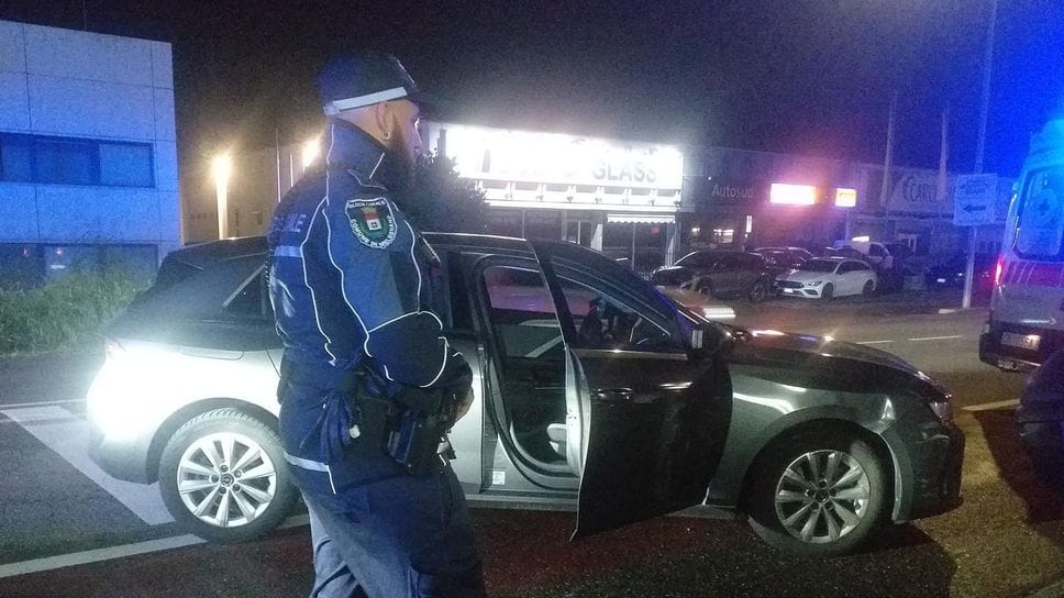 Rider urtato da una macchina finisce in ospedale 