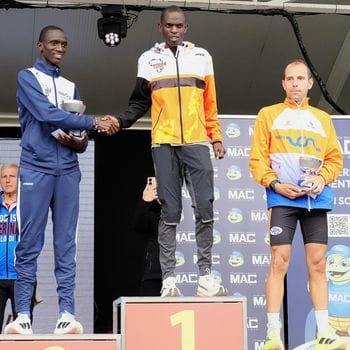 La domenica della Laus Half Marathon: una festa per 2.500 e per l’intera città, vittorie keniane di Mwangi e Jeptoo FOTO E VIDEO, SUL CITTADINO DI LUNEDÌ LE CLASSIFICHE COMPLETE