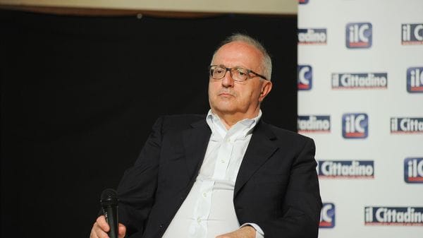 Buzzi pensa a una lista civica: «Ma non corro come sindaco»