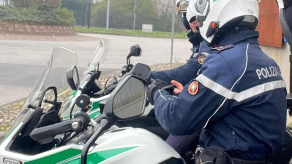Alla guida senza patente, un altro automobilista fermato dai vigili di Peschiera